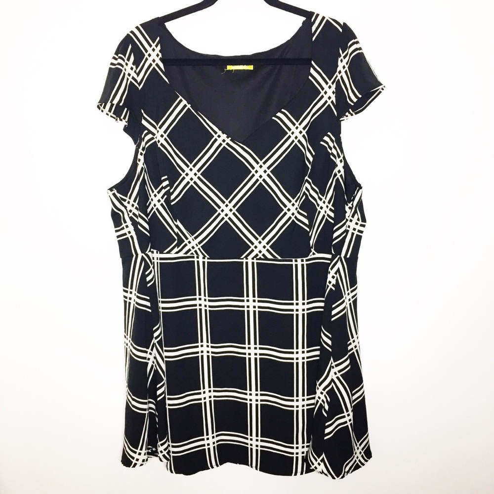 ModCloth Yellow Star black white windowpane dress